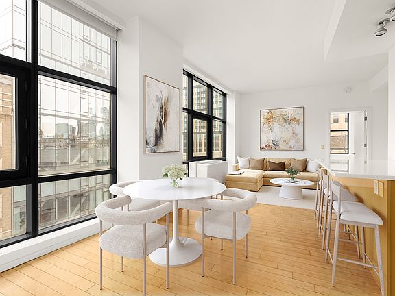 3rd image of 105 Norfolk St APT 5B