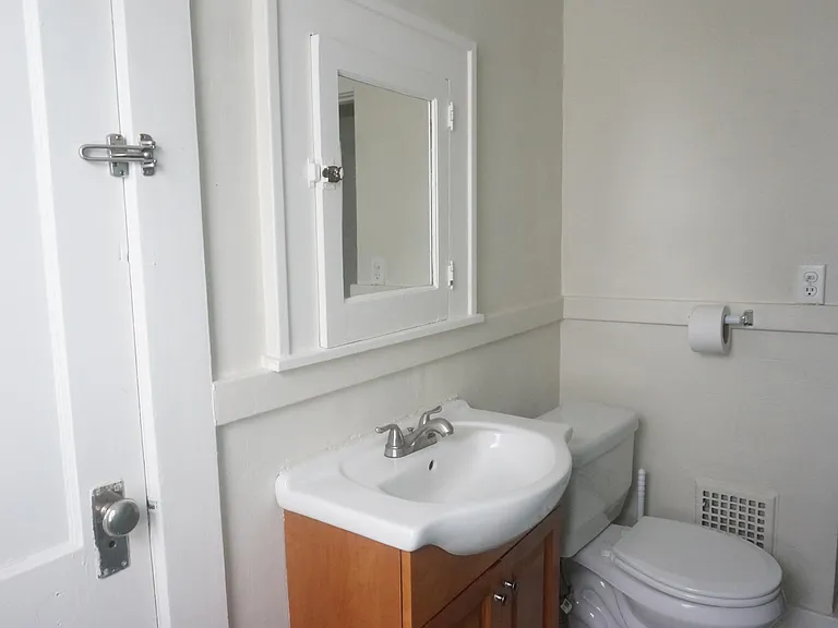 80 Fairview Ave — Photo 11