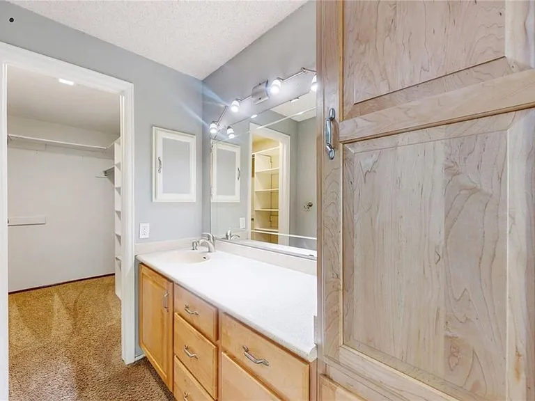 12250 Cherry St — Photo 10