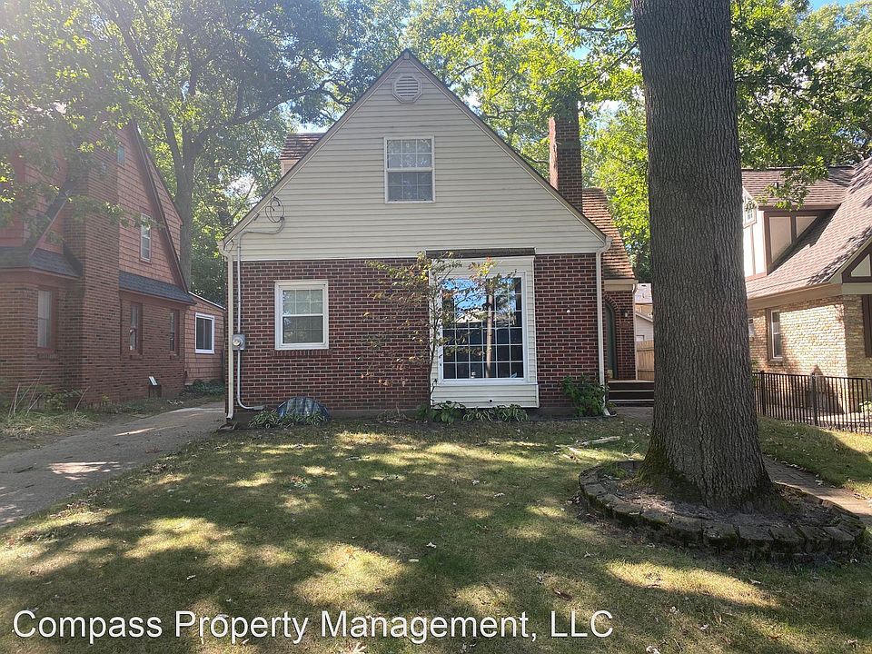 1st image of 518 Mulford Dr SE