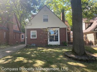 518 Mulford Dr SE, Grand Rapids, MI 49507