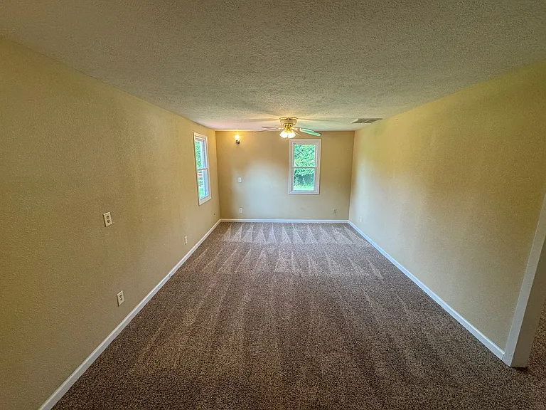 1701 Tower Rd — Photo 19