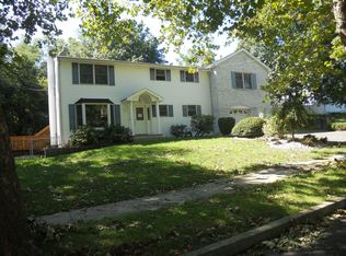 16 Thomas Rd, East Brunswick, NJ 08816