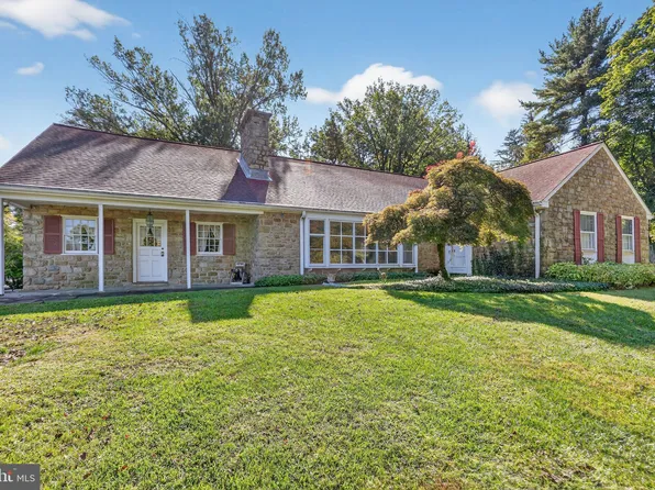 1263 Gilbert Rd, Meadowbrook, PA 19046