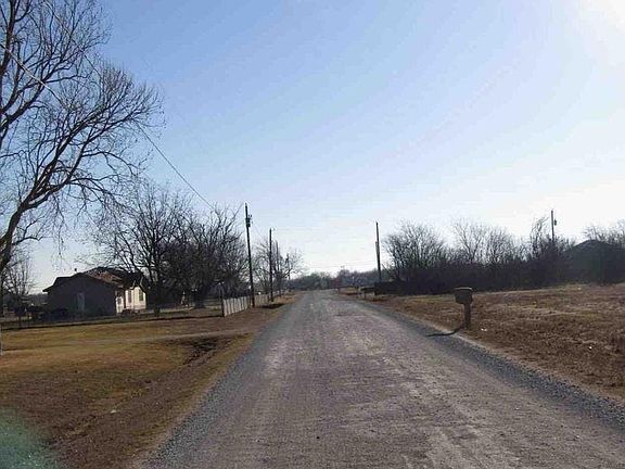 4th image of 782 Ray Rd