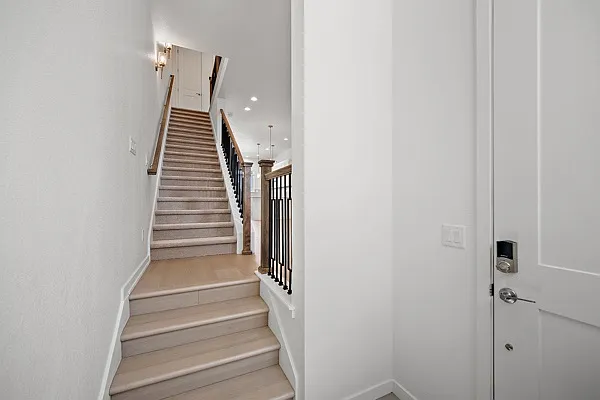 4037 Ascend Grv — Photo 24