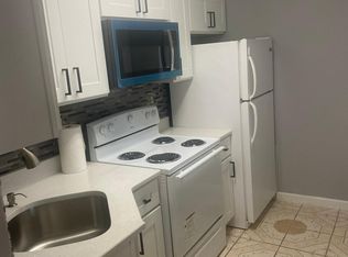 149 N Erie Ave, Lindenhurst, NY 11757