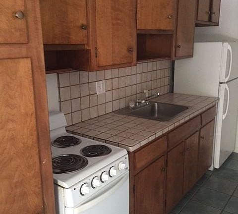4th image of 12609 NE 13th Ave APT 10
