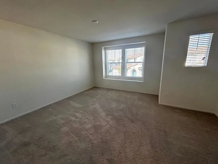 295 Fuerte Dr — Photo 18
