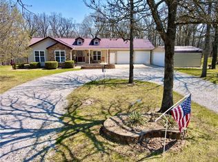 26736 W Magnolia St, Clinton, MO 64735