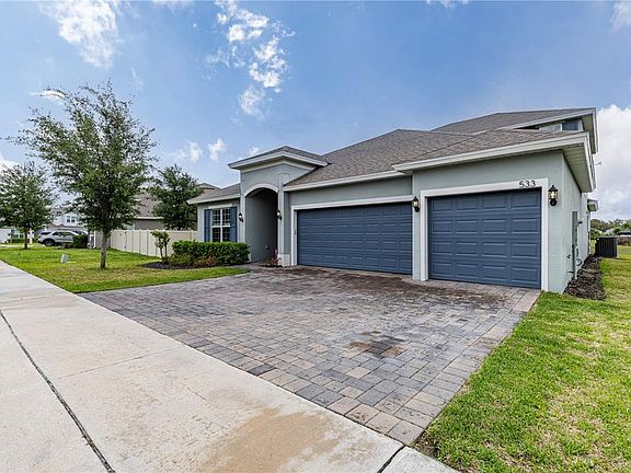 2nd image of 533 Avila Pl