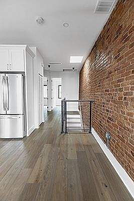 5th image of 430 Lexington Ave #2