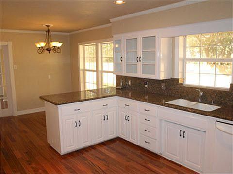 2nd image of 6106 Northaven Rd