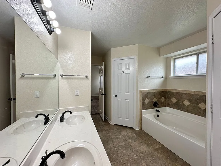 6710 Alvin Dr — Photo 29