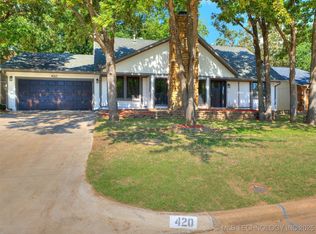 420 Shadow Ln, Sapulpa, OK 74066