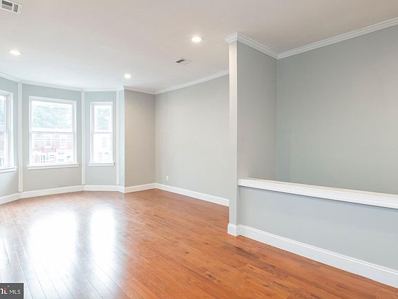 3rd image of 2075 E Allegheny Ave #2