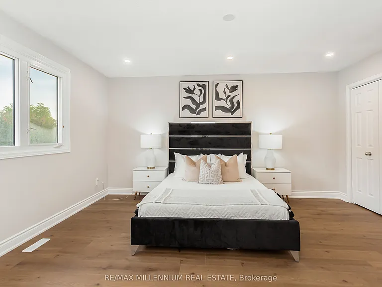 61 Mistywood Dr #UPPER — Photo 33