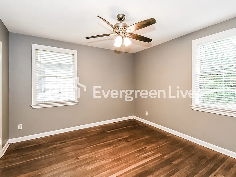 6532 Perry St — Photo 7