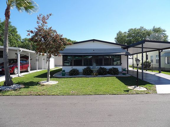 2nd image of 215 Woodbine Dr