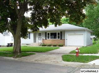 834 Redwood Dr, Fairmont, MN 56031