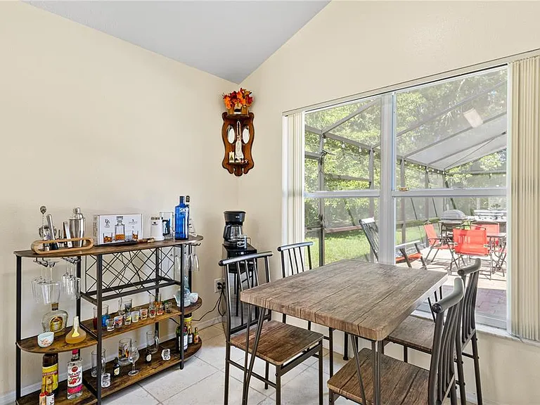 2629 Chatham Cir — Photo 10