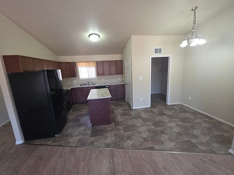 3154 Glendam Dr — Photo 3