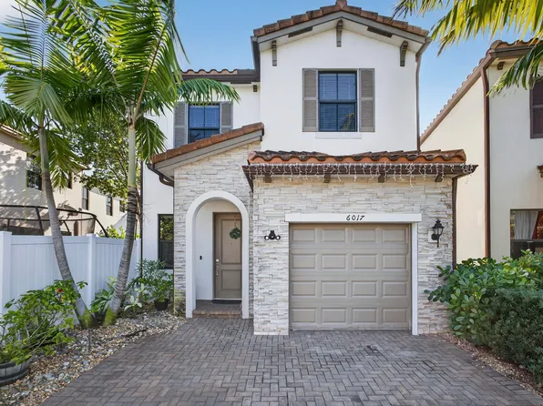 6017 Pine Tree Way, Riviera Beach, FL 33410