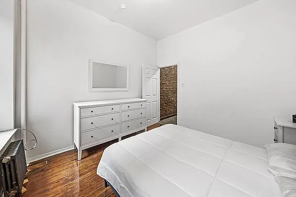 Rented by Voro, LLC | media 9