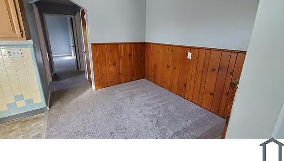 3rd image of 843 Delehanty Ct #4
