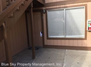 802 Monarch Cir APT 3, Exeter, CA 93221