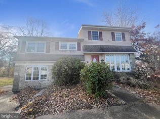 972 Windsor Rd, Warminster, PA 18974
