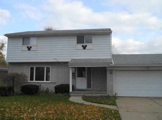 25520 Karen St, Oak Park, MI 48237