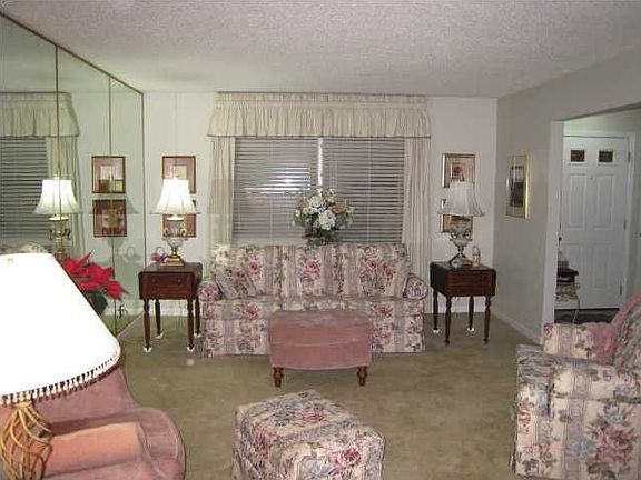 4th image of 114 Buckingham Dr