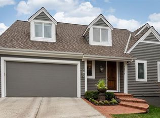 7874 Howe Cir, Prairie Village, KS 66208