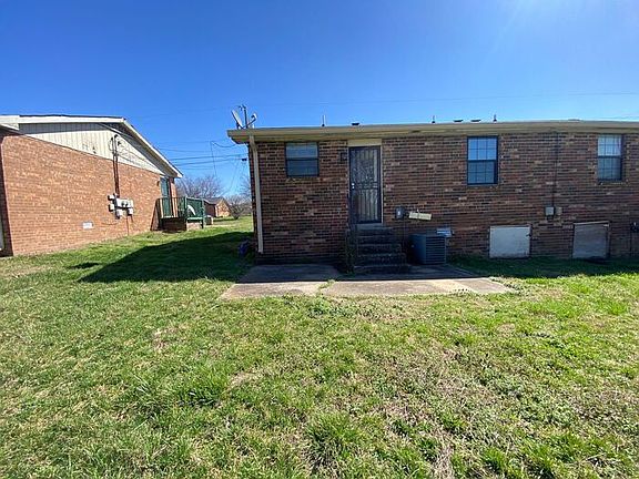 2nd image of 3403 Moonlight Dr