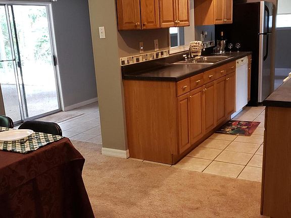 2nd image of 2706 Clairmont Ave