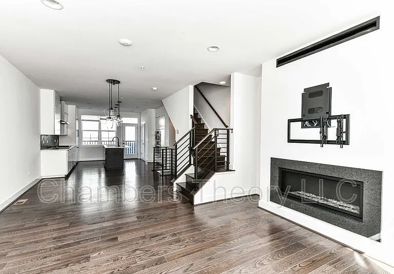 1868 Michael Faraday Dr — Photo 12