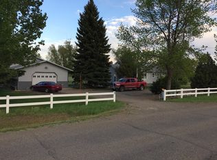 8 Road 261, Glendive, MT 59330