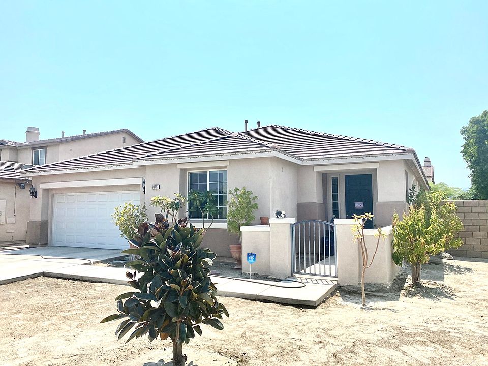 1st image of 83763 Avenida La Luna