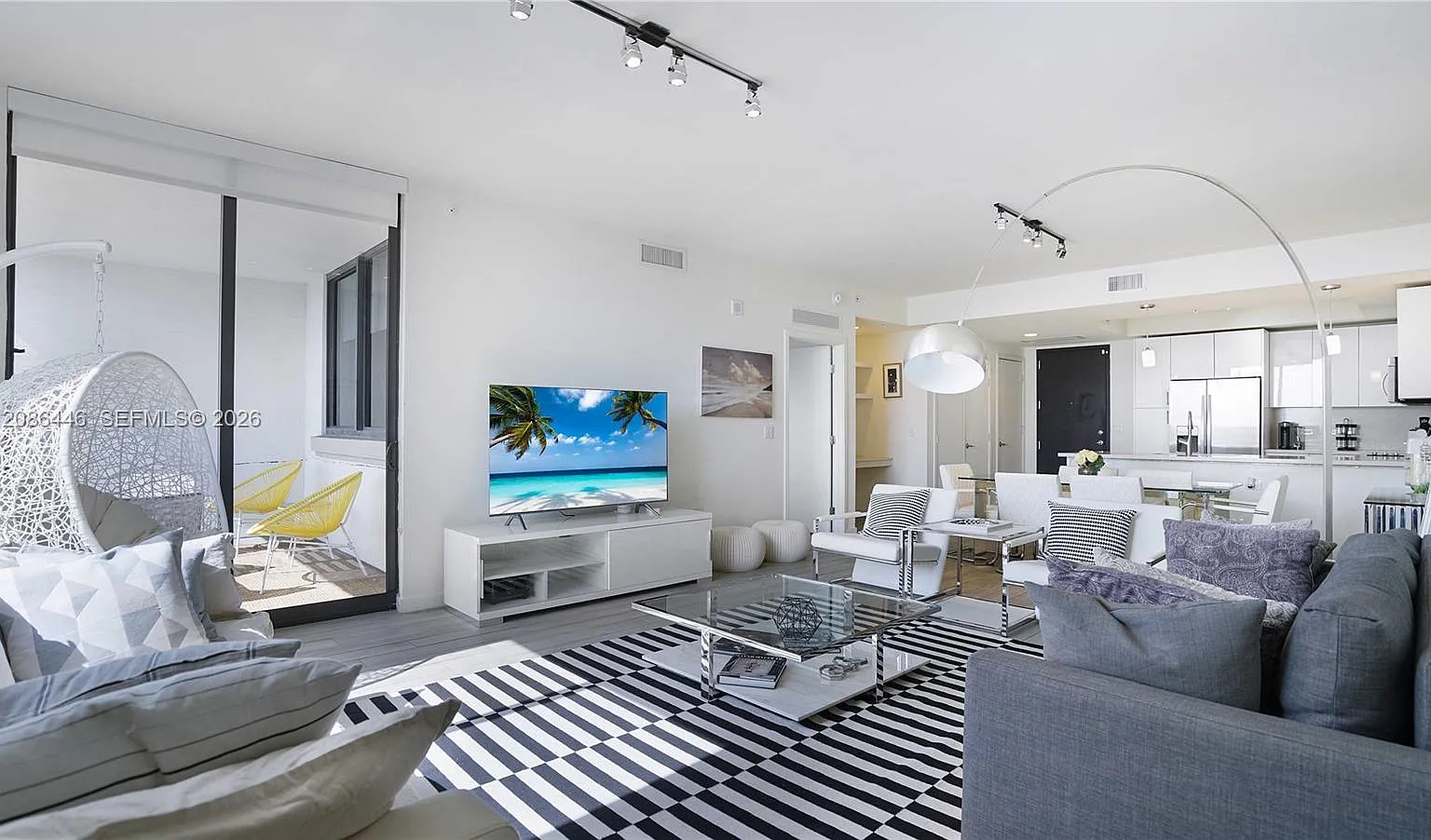 Nine At Mary Brickell Vill — Photo 4