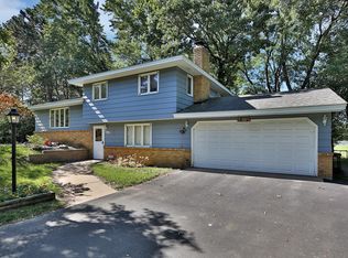 7385 Memory Ln NE, Fridley, MN 55432