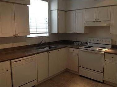 3rd image of 4008 Alexander Palm Ct