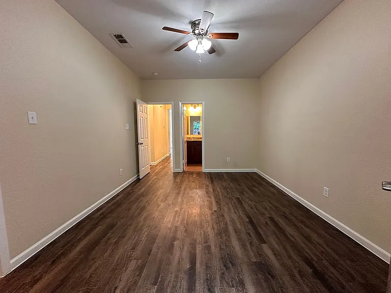7511 Novella Dr — Photo 14