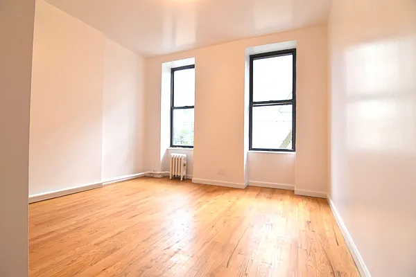 Rented by Manhattan Spaces | media 39