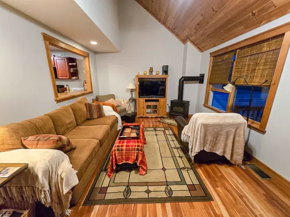 145 Knight Ln, Williston, VT 05495