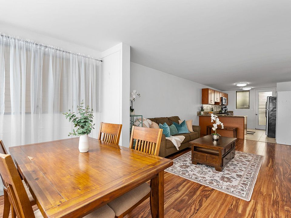Open floor plan, lots of light and great cross breeze.