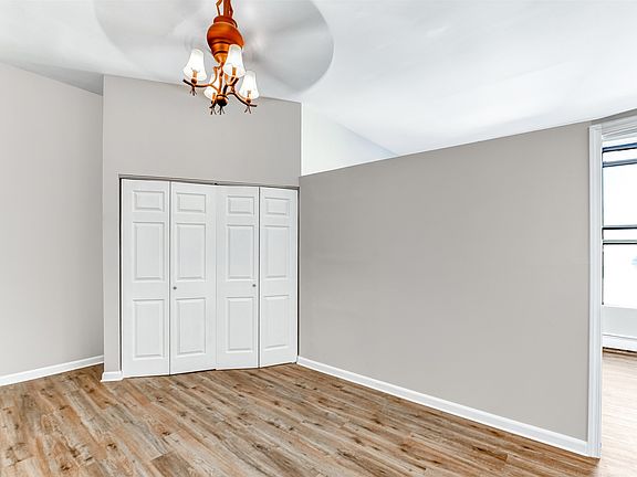 3rd image of 193 Ogden Ave APT 4B