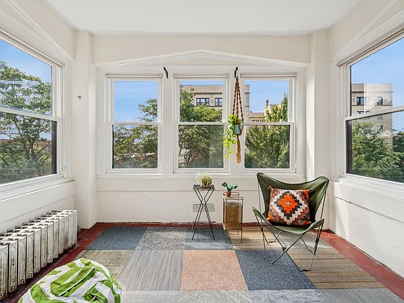 4th image of 5487 S. Cornell Ave #3