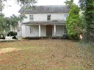 6972 Crewe Rd, Hayes, VA 23072