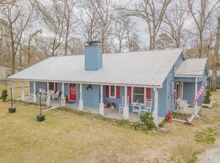 2 Woelfley Ln, Huntsville, TX 77320